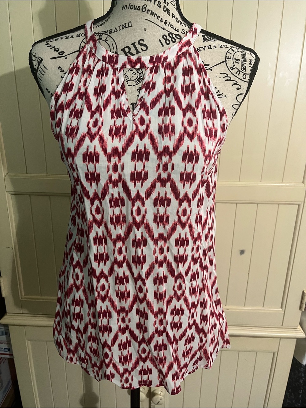 Old Navy Suspended Cami in Coral Print - Picture 2 of 11